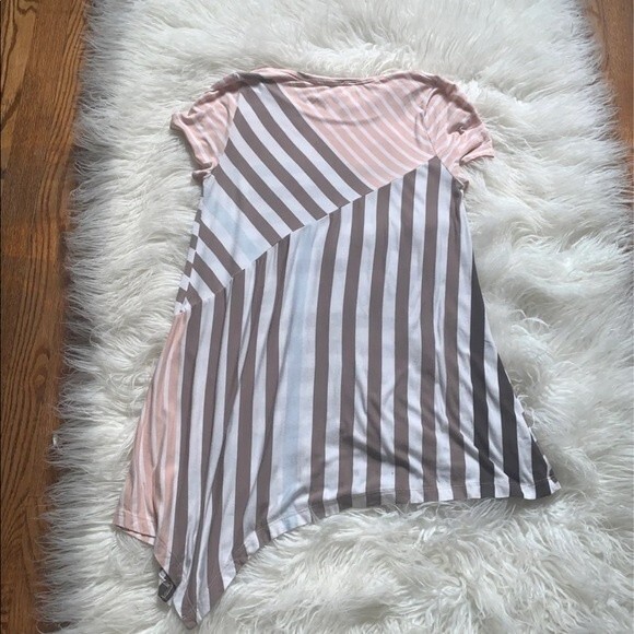 Little Yellow Button Anthropologie - Picture 8 of 11